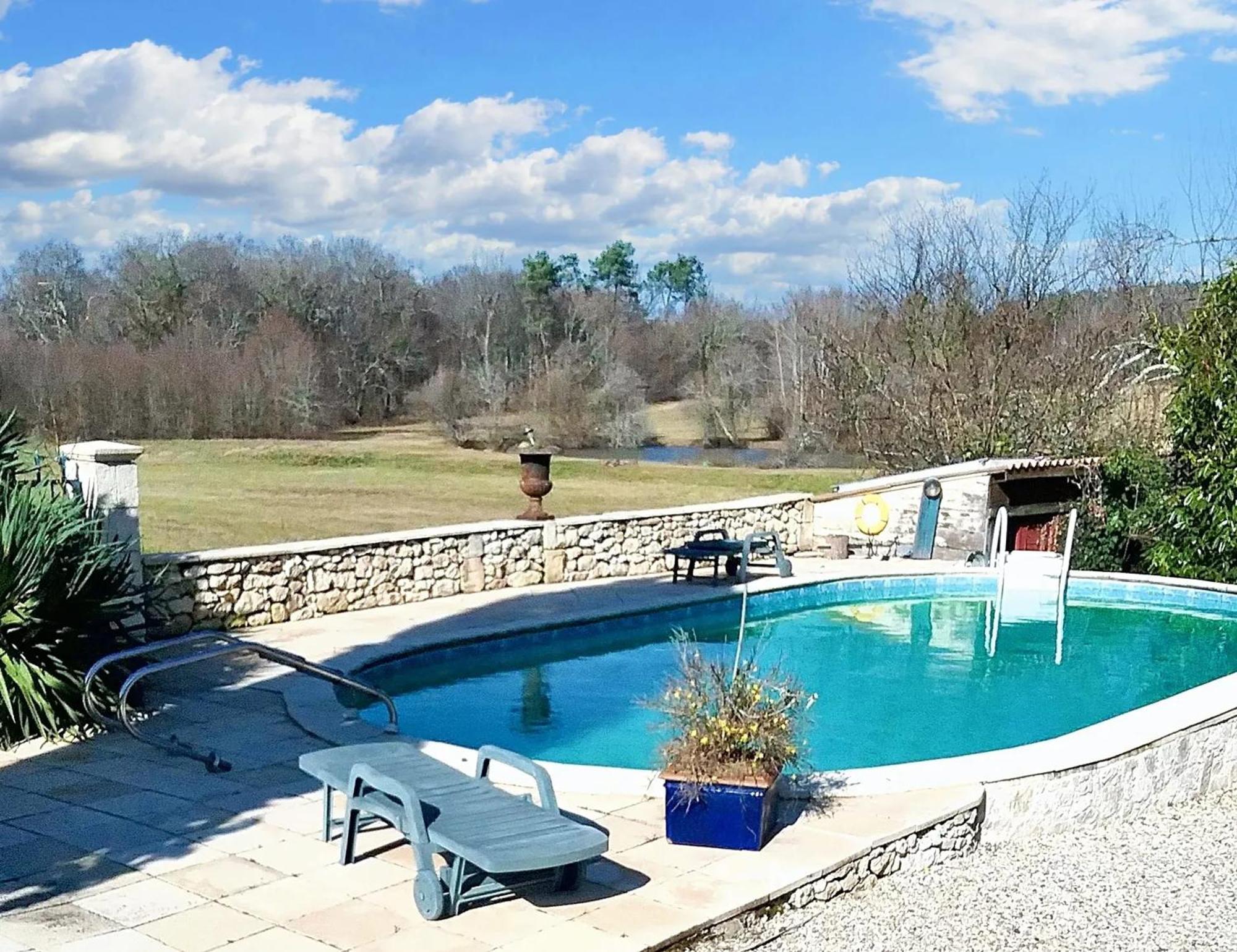 Villa Charmante A Bosset Avec Piscine Partagee Exteriör bild